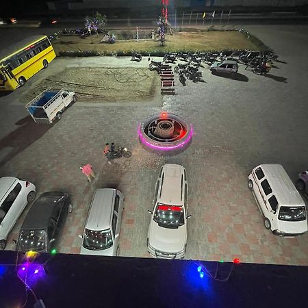 Kesar Hotel Viramgam Bagian luar foto